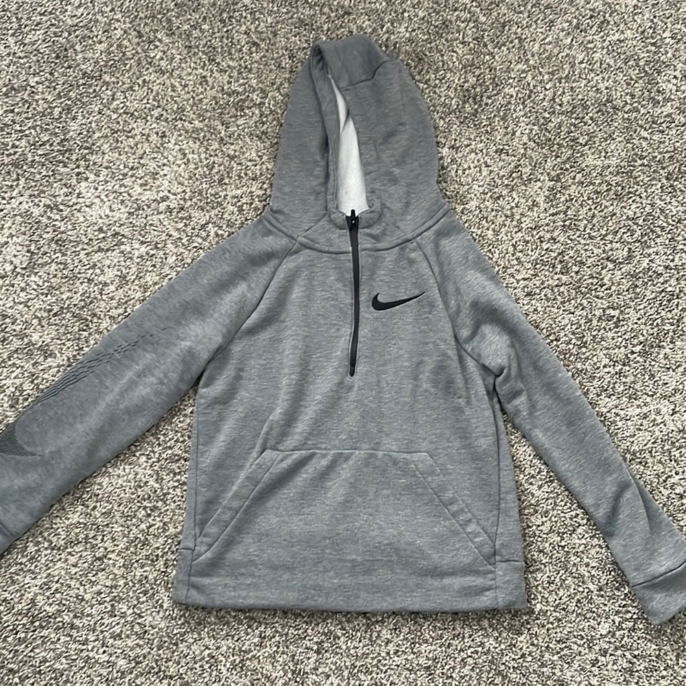 Kids Nike DriFit Half Zip Hooded Sweatshirt.  Size Medium